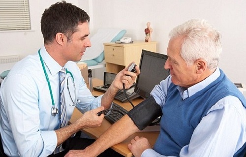 Cách phòng ngừa bệnh cao huyết áp hiệu quả cho người cao tuổi
